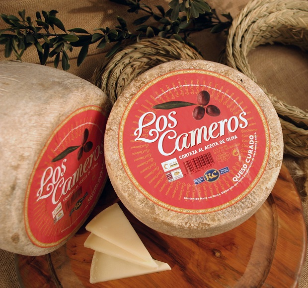 Queso Los Cameros Cured Blended Cheese